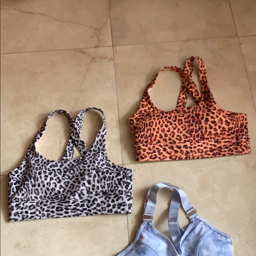 4 LURV size small sports bras and legging